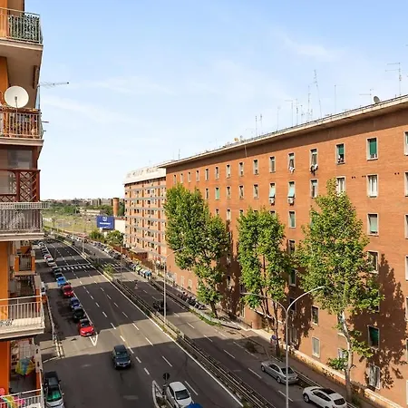 Design Apartment, Near Tiburtina Station * Řím