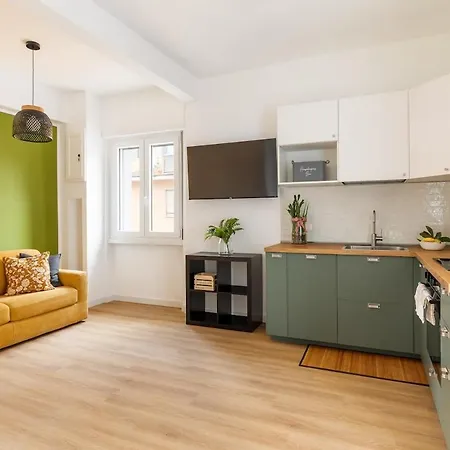 Design Apartment, Near Tiburtina Station * Řím